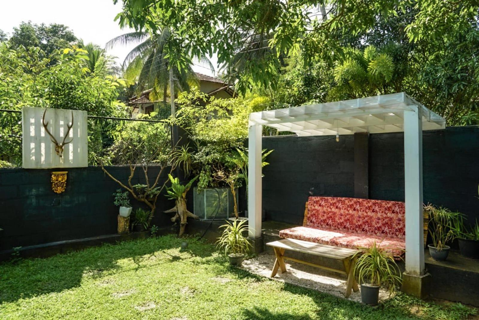 Hotel Cozy House Udawalawe Esterno foto
